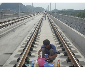 滬昆高鐵?？蛙壍腊逍奚?>
                        </div>
                        <div   id=